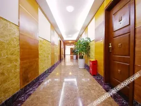 Chengzhong Blue Sky Hotel - Image 5