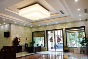 Minzu Hotel - Image 4