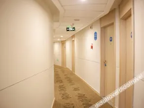 Lifeng Hotel (Chunxi Road Subway Station Branch, Taikoo Li, Chengdu) - Image 2