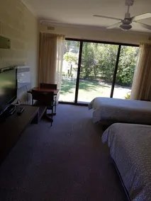 Toora Lodge Motel - Image 5