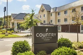 Country Inn & Suites by Radisson Madison AL - Image 2