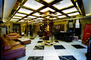 Jinyue Hotel - Image 1