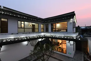 Liubai · Eryitang Art Homestay (Xitang Ancient Town Misty Rain Corridor) - Image 3