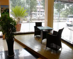 Xiangshan Yaju Hotel (Laosha Lane Branch of Zunyi Site) - Image 4