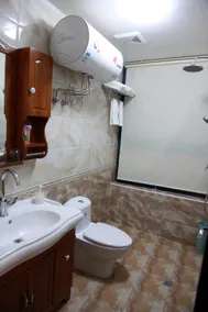Kunbo Traders Hotel - Image 5
