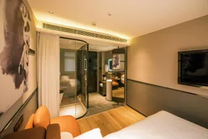 Zmax Hotel Beijing Jiuxianqiao Lido Xingji Bear - Image 4