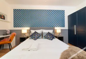 Spacious 170m² Apartment with AC - Paris Bercy - Image 1