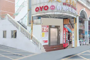 OYO Corner 6 Hotel (Shenzhen Shajing Gonghe Branch) - Image 4