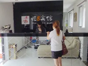Shun 8 Hotel - Yulin - Image 3