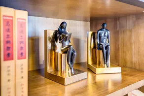 Modern M+ Hotel - Image 3