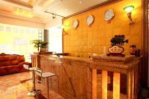 Risheng Theme Hotel - Image 2