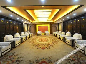 Seaside Goldenshine Hotel - Image 4