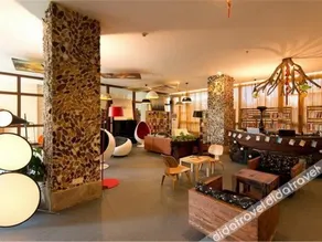 J-Hotel - Image 3