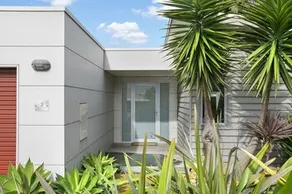 Living The Beach Dream - Pets, WiFi, 4 bdrm, 450m Shops - Image 3