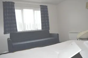 OYO Sunrise Hotel, A46 N Leicester - Image 2