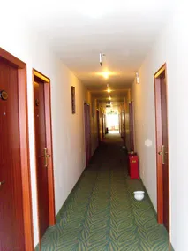 100 Inn Liangpin Hotel (Shanghai Deping Road Subway Station) - Image 5