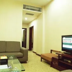 Ocean City Hotel - Image 4