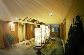 Biancheng Holiday Hotel - Image 2