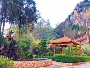 Tonghui Garden Hotel - Image 2