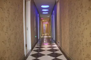 Madange Theme Hotel - Image 5
