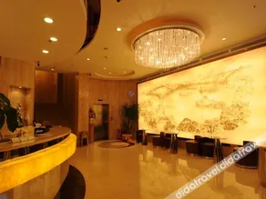 Veee Hotel - Image 3