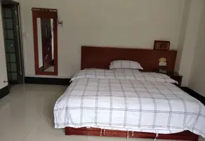 Jinhong Hotel Lingyun - Image 3