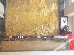 Xinlong Hotel - Image 4