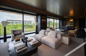 rhg Hotel - Image 1