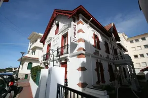 Le Petit Hôtel - Image 3