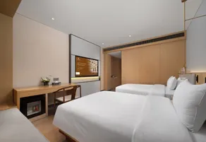 Chengde Mountain Resort Madison International Hotel - Image 4