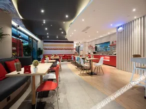 Ibis Lanzhou West Railway Station Hotel - Image 4