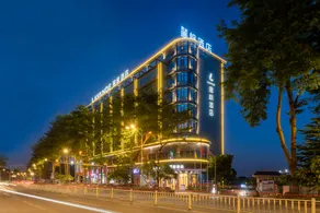 Lavande Hotel Dongguan Dalang Huawei Songshan Lake Scenic Area Hotel - Image 4