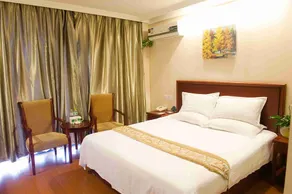 Green Tree Inn Jinghu High-Speed Rail No - Image 4