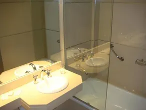 Promenade Hotel - Image 3