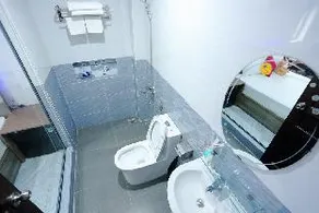 SKY HOTEL - Image 4
