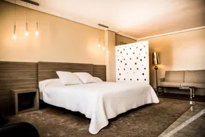 Hospedium Hotel Triana - Image 5