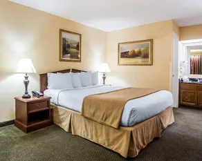 Quality Inn Decatur River City - Image 4