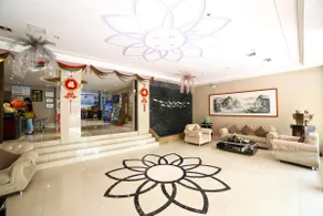 Freedom Hotel (Yichang Binjiang Wanda Tourist Center) - Image 3