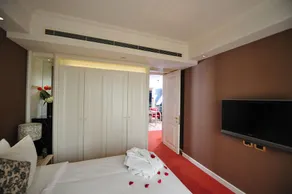 Wealthy Hotel Suzhou - Image 3