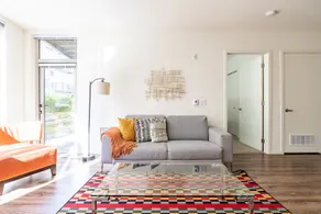 Sophari Isle: Mercer Island Apartments - Image 4