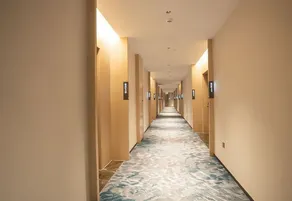 Xingren International Hotel - Image 4