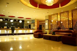 Gezihua Business Theme Hotel Wufeng - Image 4