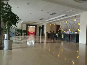 Wanghu Kaiyuan Yiju Hotel - Image 2