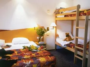 Brit Hotel Toulon-La Valette du Var - Image 2