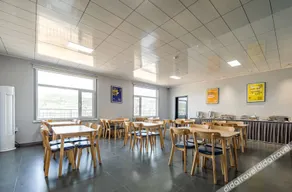 7 Days Inn (Lvliang Liulin Branch) - Image 1