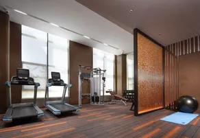 Hampton by Hilton Yantai Golden Beach Hotel - Image 3