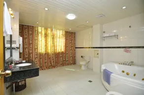 Kunming Trade Union Hotel - Image 5