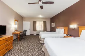 Days Inn by Wyndham Houston-Galleria TX - Image 5
