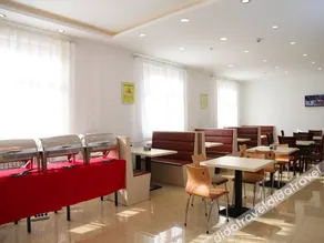 7Days Inn Beijing Laiguangying Branch - Image 2