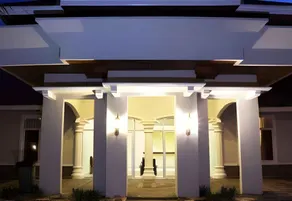 Emer One Hotel Batusangkar - Image 4
